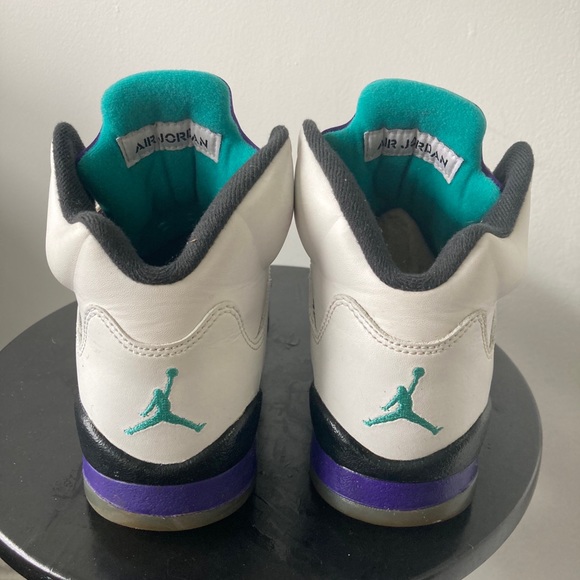 Nike Air Jordan Retro Grape 5 sneakers 5.5Y - Picture 3 of 7
